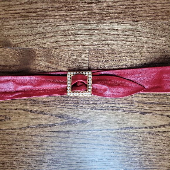 Red leather belt - Picture 1 of 4